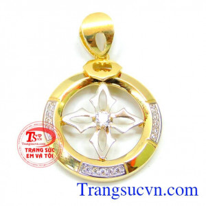 Mặt dây nữ thời trang cá tính đeo vào tton lên vẻ đẹp nữ tính của phái đẹp với kiểu dáng xinh đẹp với chi tiết đẹp