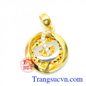 Mặt dây nữ chữ D thời trang đẹp sang trọng thiết kế tinh tế phù hợp mọi lứa tuổi, hợp thời trang và sang trọng quý phái dễ kết hợp với trang phục