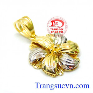 Mặt chuyền nữ, mặt dây vàng đẹp, đeo hợp thời trang, mặt dây chuyền sáng bóng Uy tín về chất lượng vàng