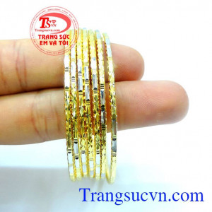 Sản phẩm bảo hành uy tín, giao hàng toàn quốc. Vòng tuần quý phái vàng 10k đẹp