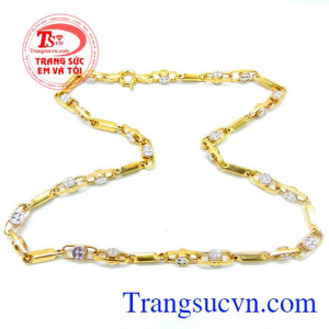 Dây chuyền nam sang trọng, tinh tế