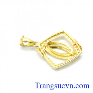 Mặt dây chuyền vàng sang trọng