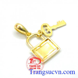 Mặt dây chuyền nữ vàng