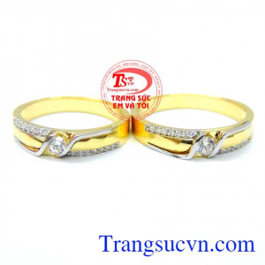 Cặp nhẫn cưới vàng hạnh phúc là minh chứng cho tình yêu và sự trung thành