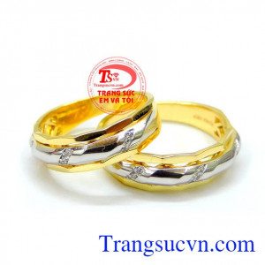Đôi nhẫn cưới tình yêu cao đẹp dành cho cặp đôi tình yêu nhẫn cưới vàng tây đảm bảo chất lượng