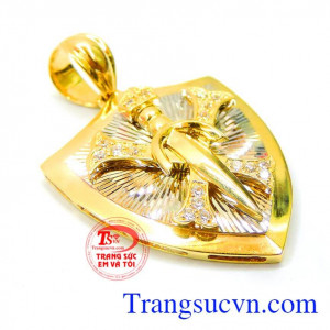 Sản phẩm mặt dây chuyền vàng được thiết kế và chế tác trên máy 3D đảm bảo tinh xảo, Mặt khiên kiếm sự quyền lực 10k