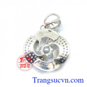 Mặt dây chuyền vàng 