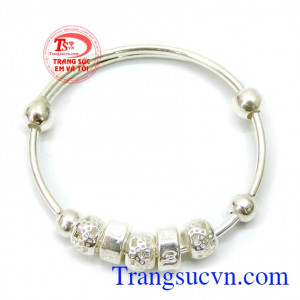 lắc bạc trẻ em họa tiết đẹp