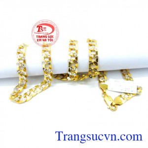 Giao hàng tận nơi,thanh toán an toàn,dây chuyền vàng ý. Dây chuyền vàng ý dẹt
