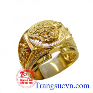Nhẫn nam vàng màu phong cách đẹp được chế tác tinh tế, sắc nét, được người dùng ưa chuộng với dòng thời trang hàng hiệu phong cách đẹp.