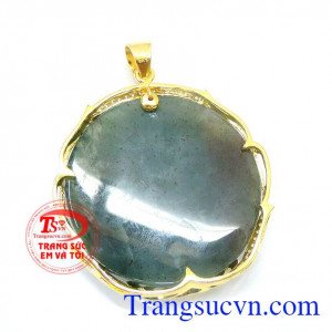 Mặt phật canxidon đem lại niềm vui