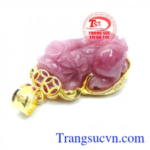 hãy chọn mua và đừng quên chọn viên đá hợp mệnh với mình nha., Tỳ hưu ruby may mắn bọc vàng đẹp