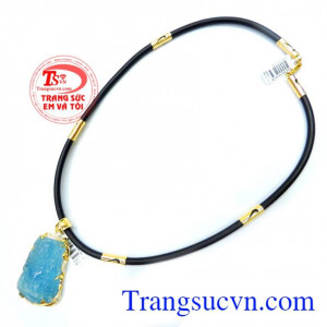 thiết kế sang trọng kết hợp với dây da bọc vàng làm tôn lên được vẻ đẹp nam tính quý phái của đấng mày râu, Bộ dây da đá aquamarine sang trọng