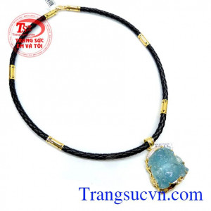 đặc biệt mang lại nhiều may mắn hạnh phúc cho người mệnh thủy, Bộ trang sức may mắn hợp mệnh thủy