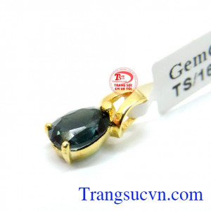 Mặt saphire nữ theo mệnh xinh xắn