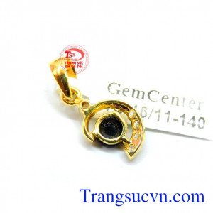 Mặt nữ saphire quý phái tinh tế, đeo hợp phong thủy