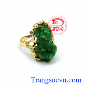 Nhẫn nữ vàng tây dành cho phái đẹp, đeo hợp thời trang và quý phái, đeo nhẫn tỳ hưu mang lại may mắn, chiêu tài của cải, phú quý. Nhẫn tỳ hưu jadeite cá tính đẹp