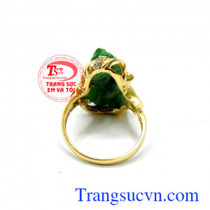 Nhẫn tỳ hưu jadeite cá tính đẹp