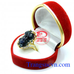 Mang lại vẻ đẹp tự nhiên may mắn là món trang sức đang được phái đẹp ưa chuộng nhất hiện nay. Nhẫn tỳ hưu saphire tiền tài đẹp
