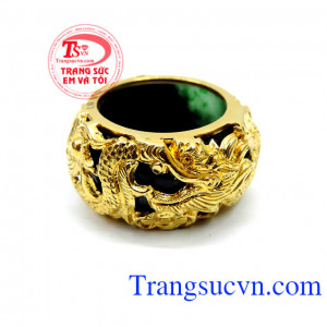 Nhẫn ngọc bọc rồng quý phái đẹp là nhẫn ngọc nam rồng vàng ngọc cẩm thạch vàng đảm bảo chất lượng