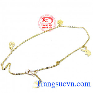 Lắc chân nữ được làm vàng chất lượng đảm bảo thiết kế tinh tế này chắc chắn sẽ làm hài lòng các bạn gái.