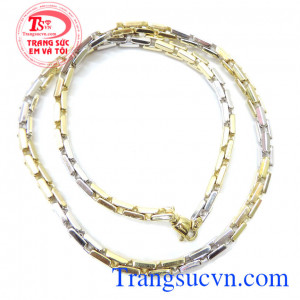 Rất hợp với các bạn muốn thể hiện phong cách mạnh mẽ cá tính đẳng cấp và bản lĩnh của mình