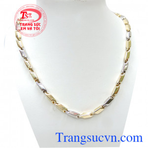 Dây chuyền trẻ trung cho phái mạnh mạnh mẽ phù hợp với các bạn nam cá tính với thiết kế đơn giản trẻ trung, được rất nhiều đấng mày râu