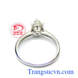 Sang trọng dịu dàng đáng yêu chất liệu vàng 10k đính đá tinh tế. Nhẫn nữ vàng trắng duyên dáng
