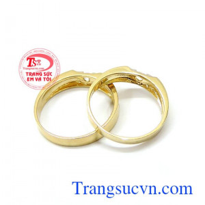 Đôi nhẫn cưới yêu thương ngọt ngào