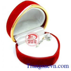 Nhẫn nữ đá đẹp dịu dàng đẹp
