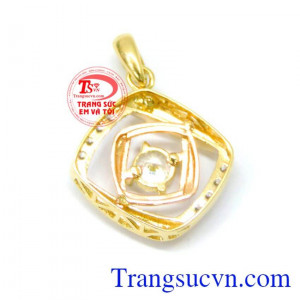 Mặt dây chuyền vàng tây sang trọng