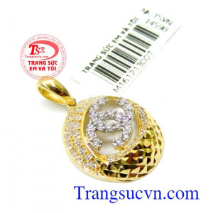 Trang sức em và tôi chuyên cung cấp các loại mặt dây bằng vàng với giá cả phải chăng nhất.