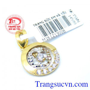 Mặt nữ thời trang được thiết kế theo xu hướng hiện đại, tinh tế và sang trọng, lại phù hợp cho mọi dịp trong năm