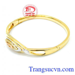 Giúp cho chị em vừa làm đẹp, vừa thể hiện cá tính của mình. Vòng nữ thiết kế đẹp cá tính