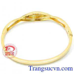 Sản phẩm bảo hành uy tín, giao hàng toàn quốc. Vòng nữ thiết kế đẹp cá tính