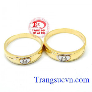 Thể hiện tình yêu sánh bước bên nhau đi đến hết cuộc đời tượng trưng cho một tình yêu đẹp vĩnh cửu của đôi trai gái yêu nhau