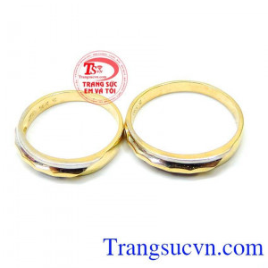 Nhẫn cưới mang vẻ đẹp của tình yêu đam mê tượng trăng cho tình yêu của đôi trai gái yêu nhau