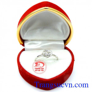Nhẫn nữ hoa hồng yêu thương mang lại sự duyên dáng, sang trọng và quý phái. 