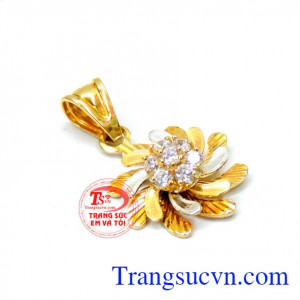 Sản phẩm Không những thế, sự nhẹ nhàng, sắc xảo và tinh tế trong từng đường nét thiết kế mang tới cho SP một vẻ đẹp thu hút đầy sức quyến rũ