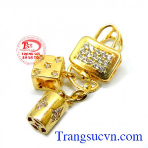 Mặt dây nữ khóa kiểu dáng đẹp