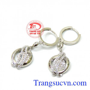 bạn sẽ lộng lẫy và tỏa sáng hơn bao giờ hết, giúp bạn trở thành trung tâm của mọi ánh nhìn tôn thêm nét đẹp sang trọng vốn có, Hoa tai nữ duyên dáng đẹp