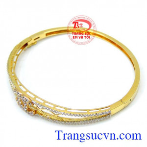 Vòng nữ trẻ trung đẹp