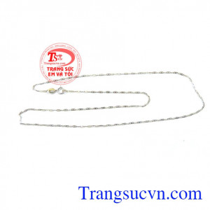 Là món quà ý nghĩa dành tặng cho bạn gái chắc chắn bạn sẽ vô cùng hài lòng khi được tự mình trải nghiệm vẻ đẹp của trang sức với thiết kế tinh xảo và độc đáo này