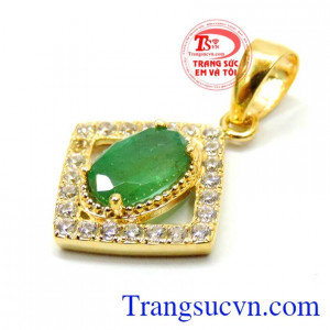 Mặt nữ emerald mặt của sự may mắn