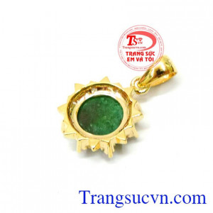 Mặt jadeite bọc vàng quý phái tinh tế, đeo hợp phong thủy