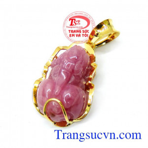 Mặt tỳ hưu nhân chủ phát tài là mặt nhẫn Tỳ Hưu đá quý ruby bọc vàng 14k sang trọng đem lại giàu sang và may mắn, 