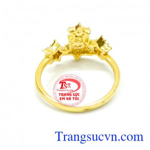 Sản phẩm sẽ khiến bàn tay nhỏ xinh của nữ chủ nhân thon thả, ngọc ngà hơn. Nhẫn nữ 10k sao sáng lấp lánh