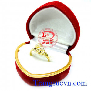 Nhẫn nữ giá rẻ 10k thời trang kiểu chế tác đẹp sản phẩm vàng là món quà thích hợp làm quà tặng trong các dịp kỷ niệm. 