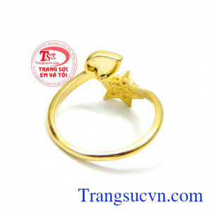 Nhẫn nữ sao kiểu dáng đẹp