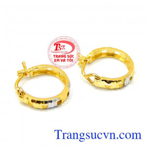 Bông tai sang trọng quý phái hợp thời trang biểu tượng may mắn dành cho mọi người.